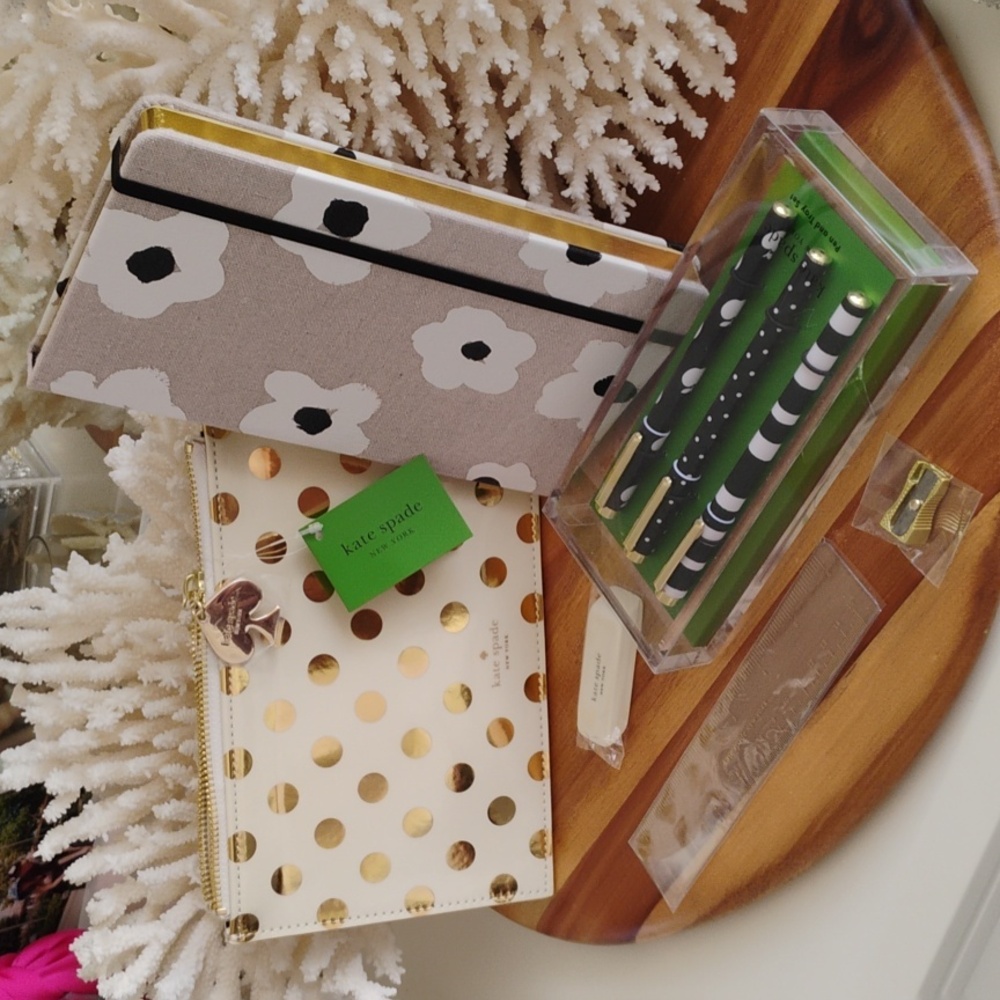 Kate Spade🔥NWT🔥 bundle.pen set lucite tray.Journal.Pencil case w/ accessories. - Picture 16 of 16